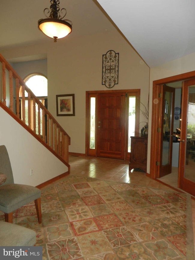 8527 Hill Spring Dr, Lutherville Timonium, MD 21093 - photo 2