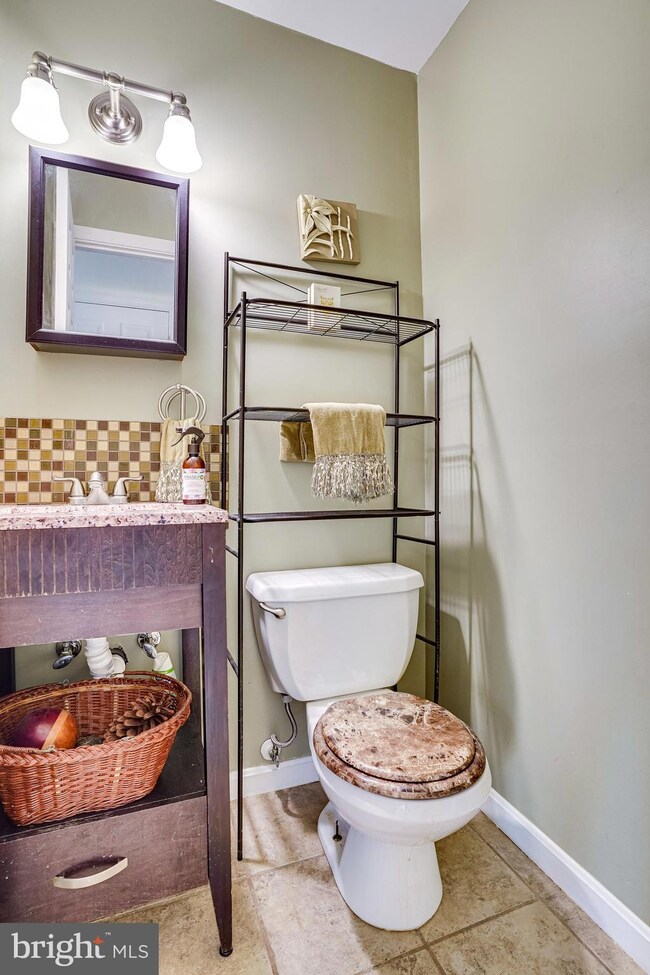 4703 Declaration Ct, Annandale, VA 22003 - photo 6