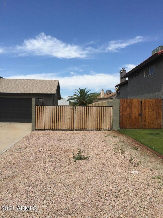 RV gate #1