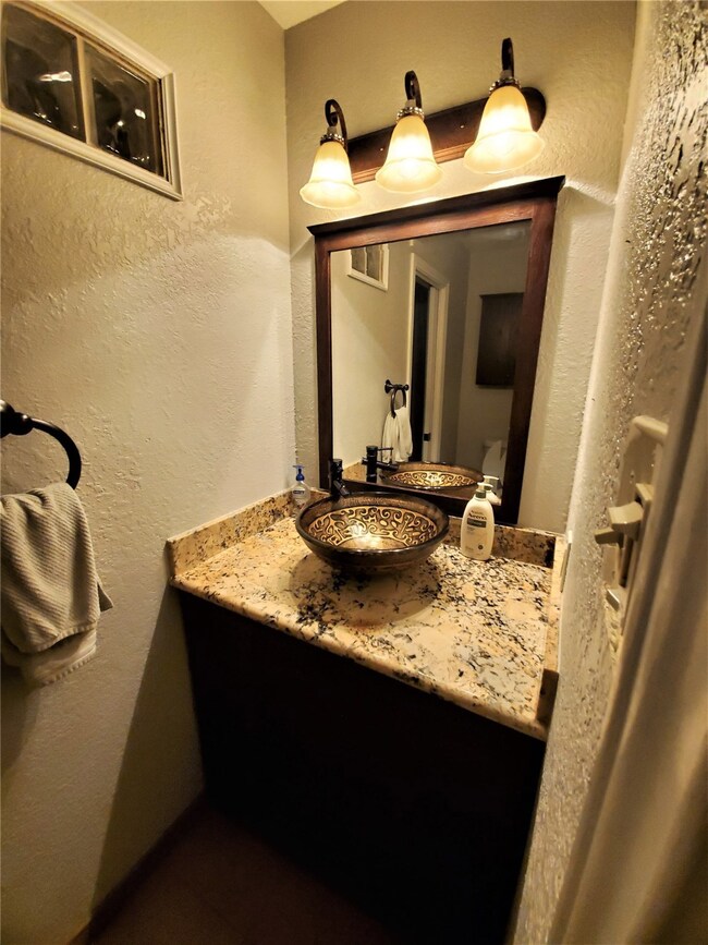 HIGH END BATHROOM FINISHES!