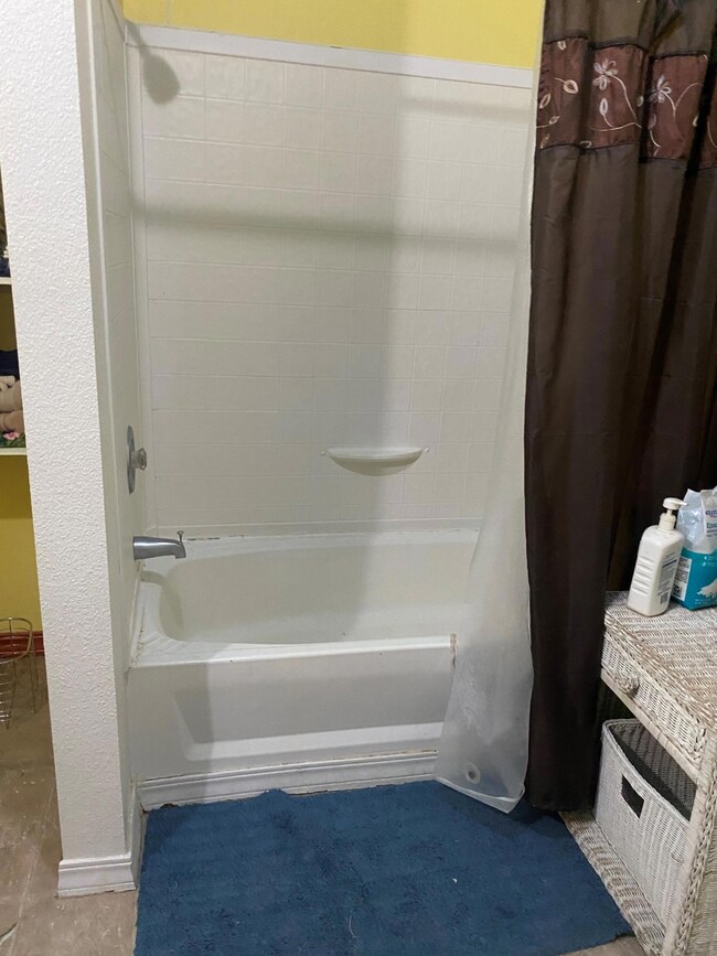 735 6