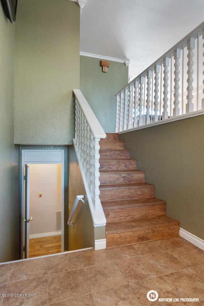 Entry to Stairs