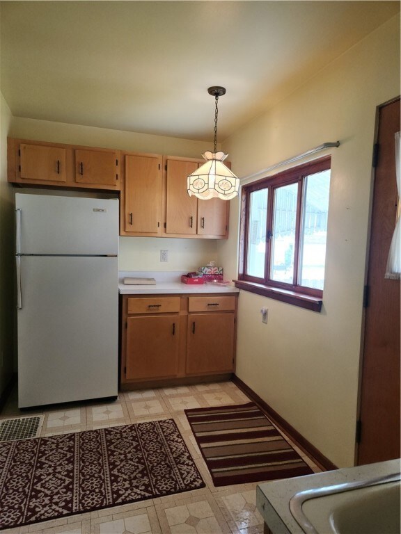 202 Mckinley Ave, Vandergrift, PA 15690 - photo 4