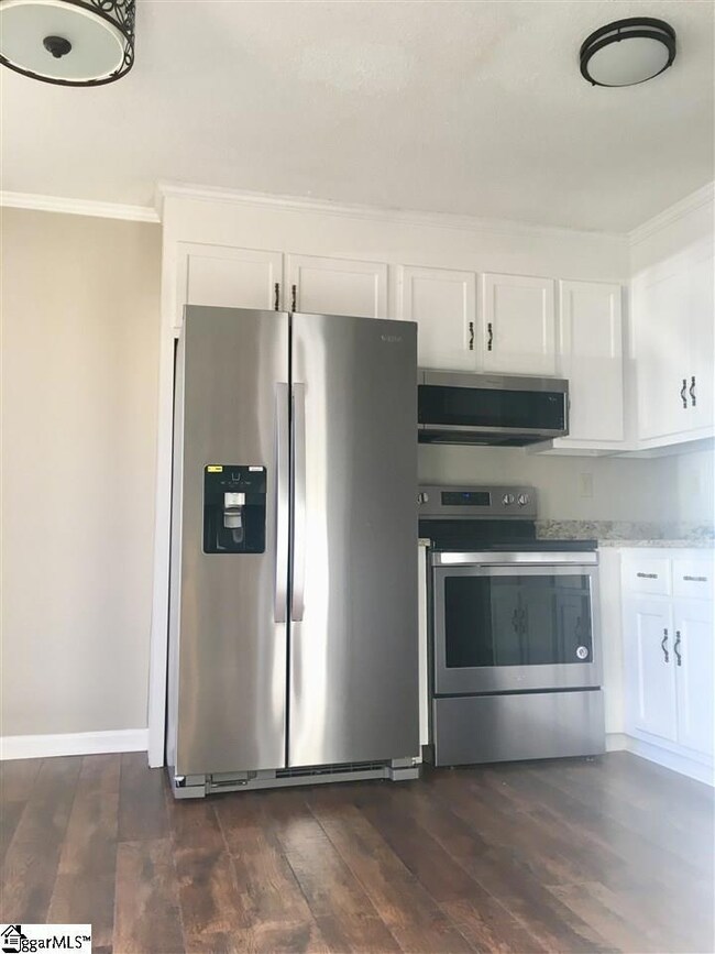 7 Spring View Ln, Taylors, SC 29687 - photo 4