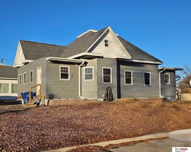 205 N Walnut St, Clatonia, NE 68328 MLS 22327843