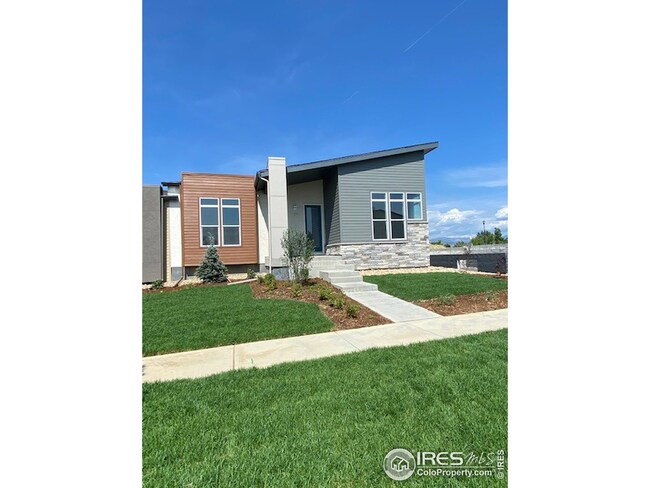 759 W Grange Ct unit B, Longmont, CO 80503 - photo 2