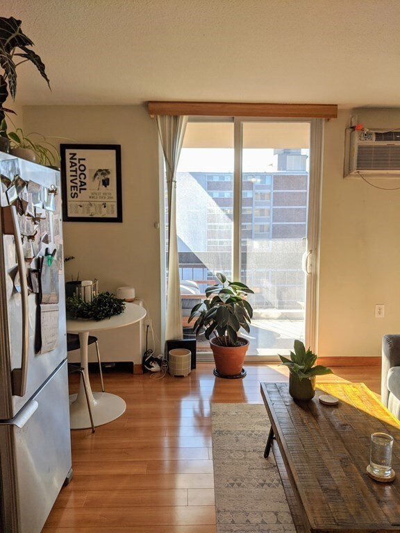 872 Mass Ave unit 411, Cambridge, MA 02139 - photo 2