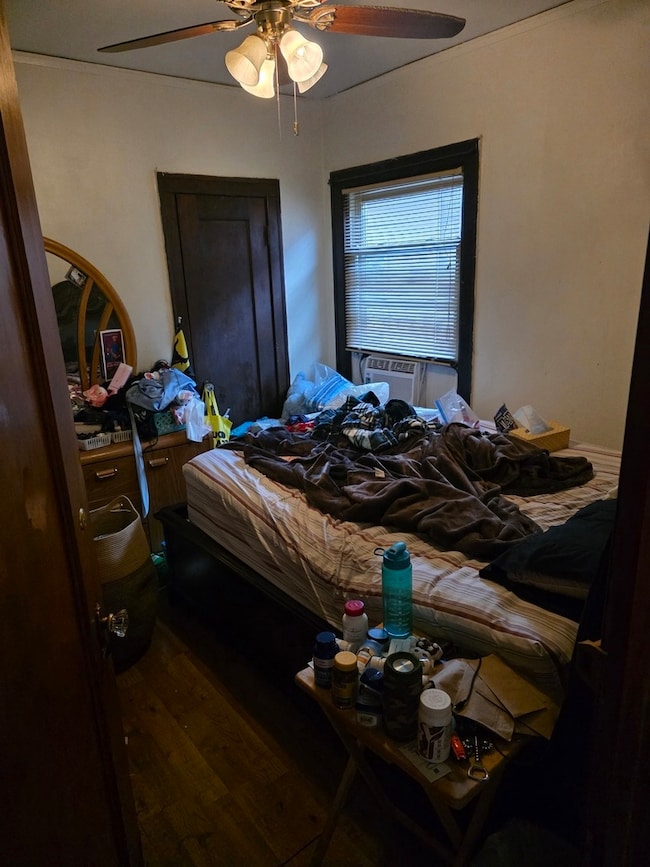 9250 S Ada St, Chicago, IL 60620 - photo 4