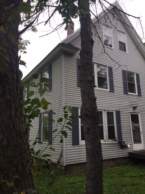 98 Circle St, Barre, VT 05641 - photo 2