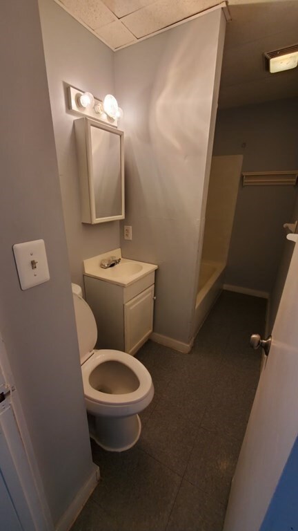 20 Hacker St unit 2, Worcester, MA 01603 - photo 4