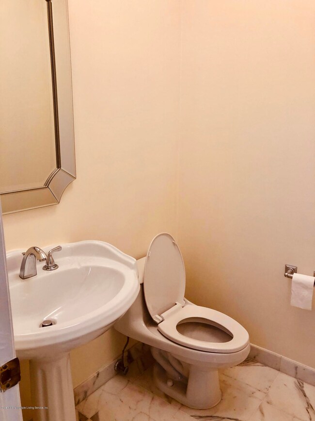 1301 Arden Ave, Staten Island, NY 10312 - photo 7