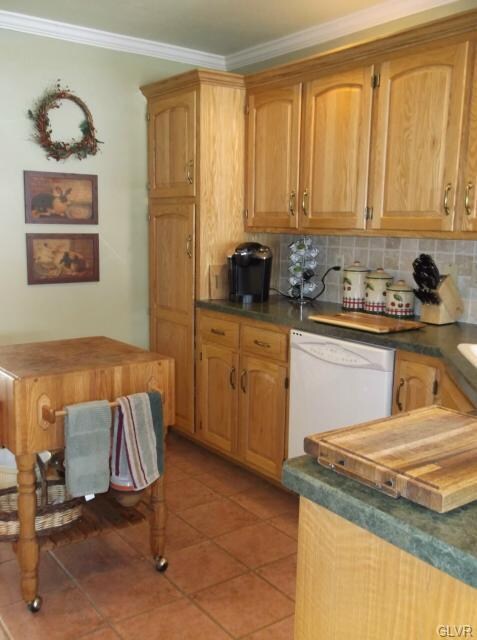 105 Turnberry Ct, Bath, PA 18014 - photo 5