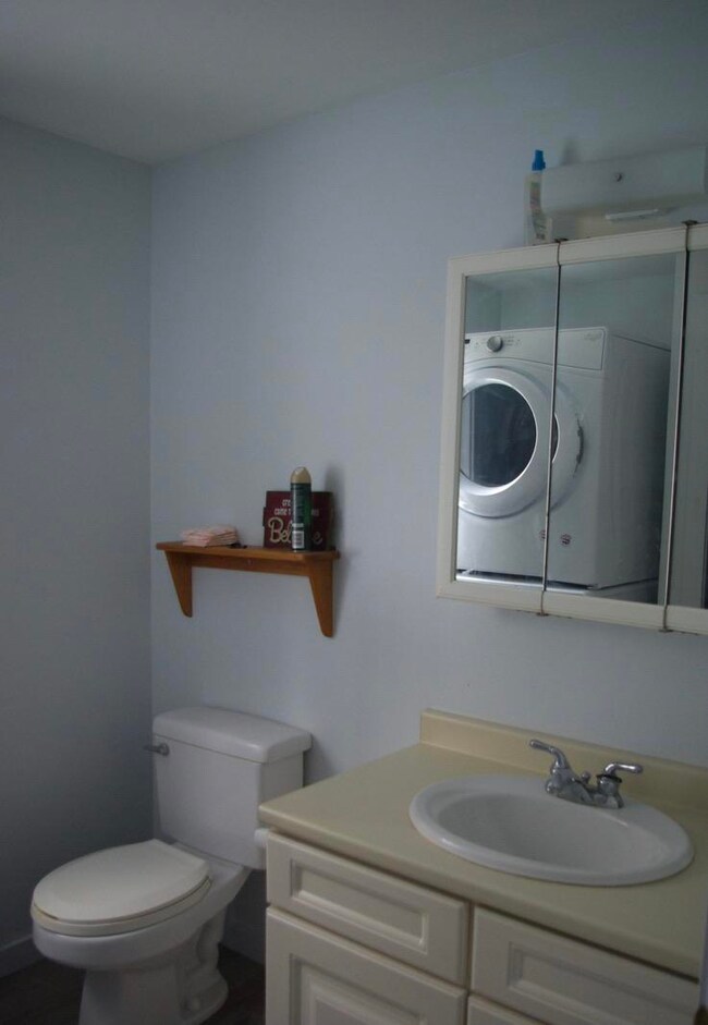 1/2 bath