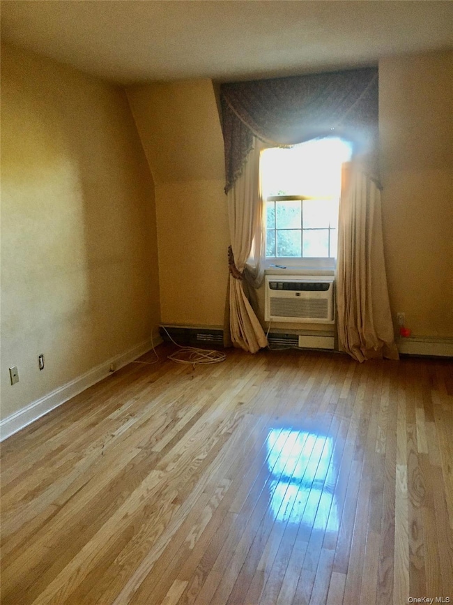 14-04 Michael Place unit 113 U, Bayside, NY 11360 - photo 4