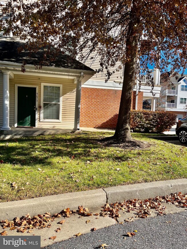 9673 Devedente Dr unit 201, Owings Mills, MD 21117 - photo 3