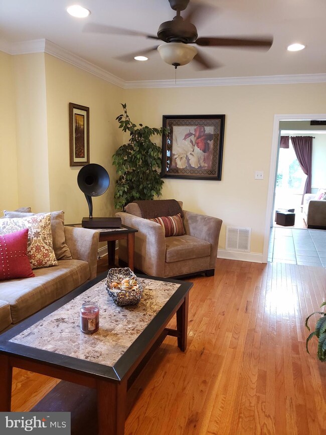 523 Lincoln Ave, Collingswood, NJ 08108 - photo 6