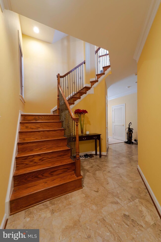 11453 Galliec St unit 40, Fairfax, VA 22030 - photo 5