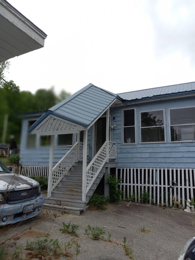 105 Jericho Rd, Berlin, NH 03570 - photo 5