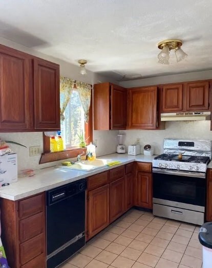 298 Heather St, Cranston, RI 02920 - photo 3