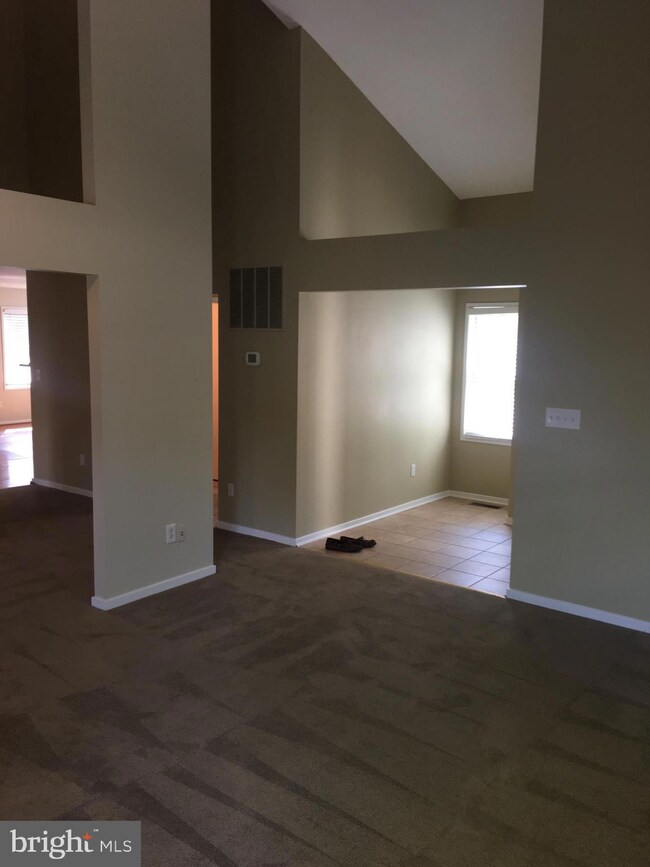 1605 Colonial Ln, McLean, VA 22102 - photo 5