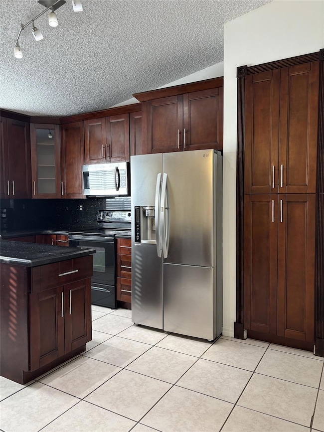 10400 SW 24th Ct, Miramar, FL 33025 - photo 5