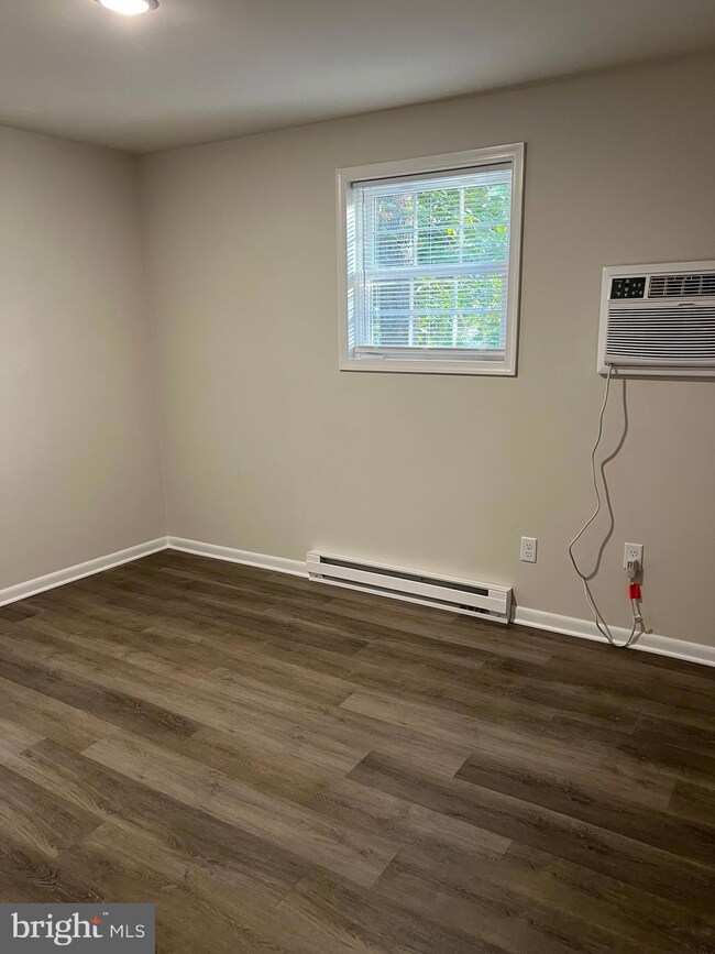 132 Briarwood Cir unit 2, Berkeley Springs, WV 25411 - photo 3