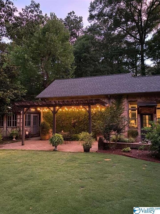 109 Fairoaks Cir, Gadsden, AL 35901 - photo 2