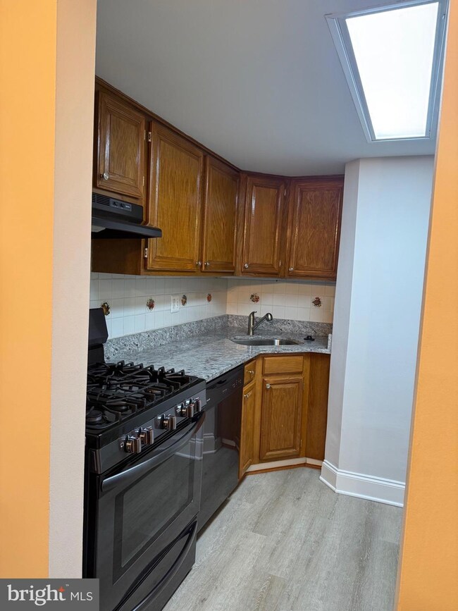 1400 Northgate Square unit 11A, Reston, VA 20190 - photo 7