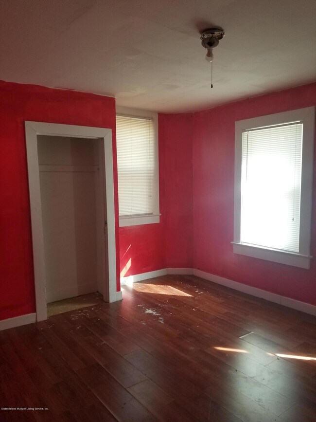 117 Innis St, Staten Island, NY 10302 - photo 4