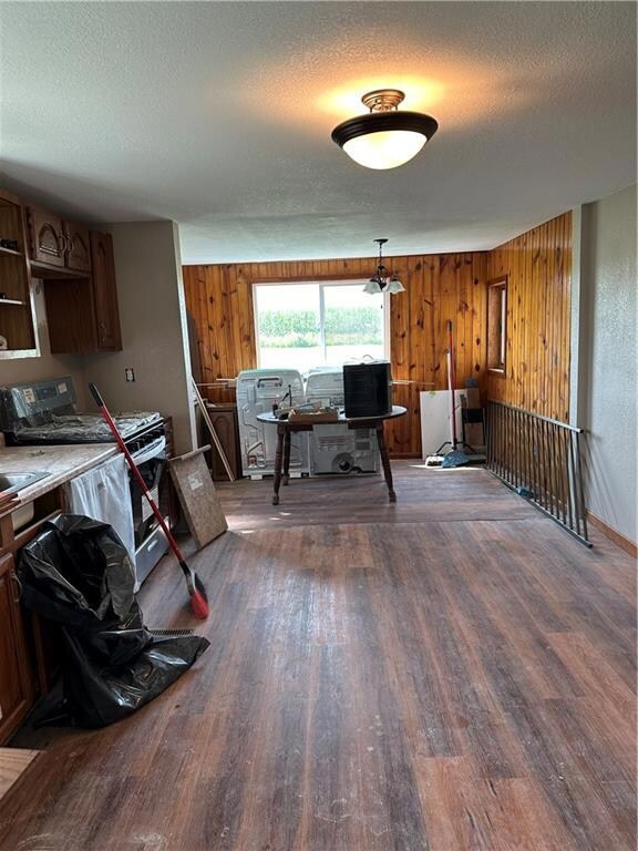 235 S Park St, Alma Center, WI 54611 - photo 5