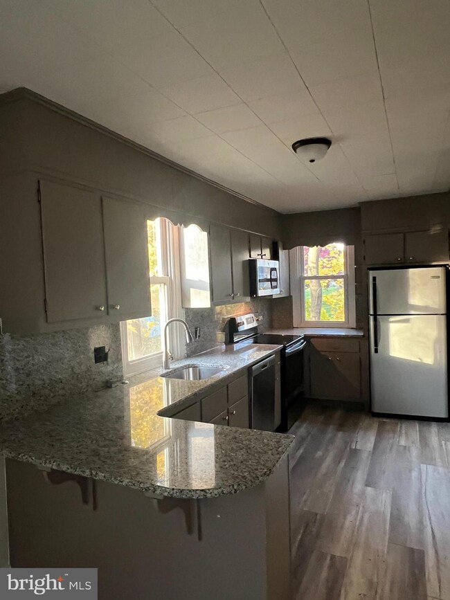 1465 Farmington Ave, Pottstown, PA 19464 - photo 7