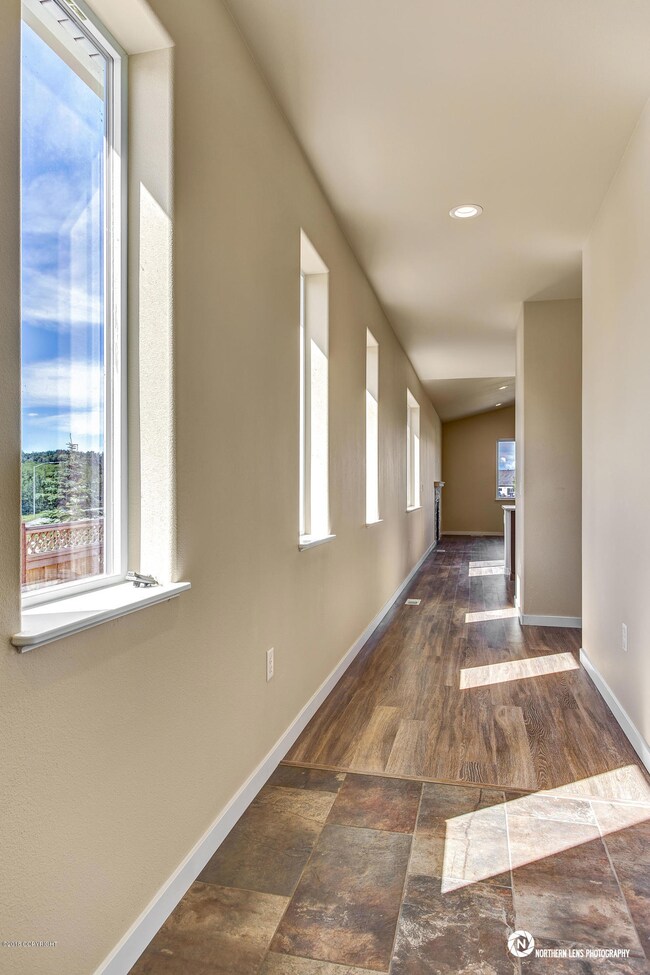 13_Hallway_Entry