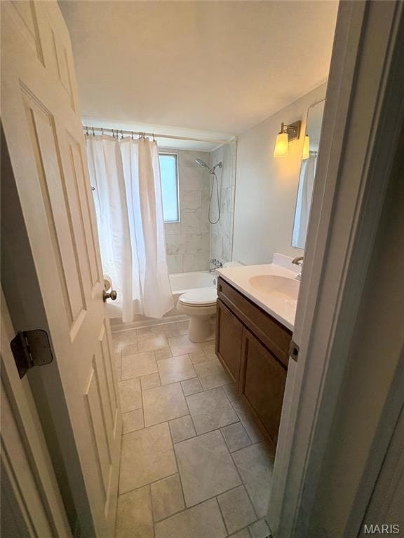 1812 Gascony Parc Dr, Lake Saint Louis, MO 63367 - photo 6