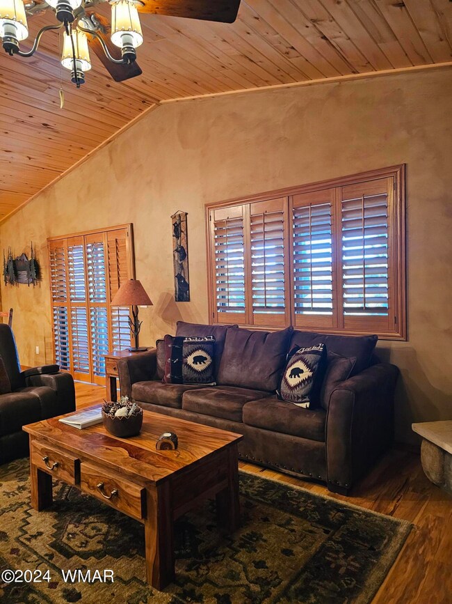 1911 N Bison Ridge Trail, Show Low, AZ 85901 - photo 4