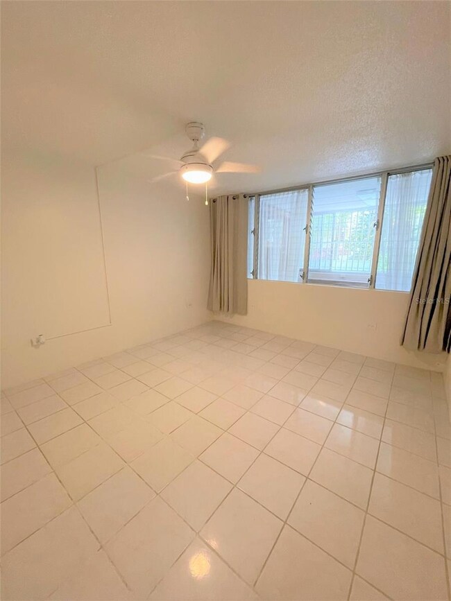 1367 Luchetti St unit 2, San Juan, PR 00907 - photo 7