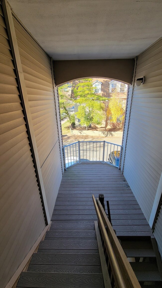 780 River Rd unit 373, Edgewater, NJ 07020 - photo 5