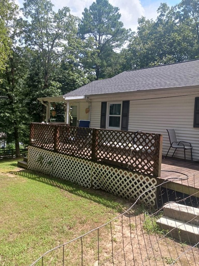 197 Stigall St, Camden, TN 38320 - photo 4