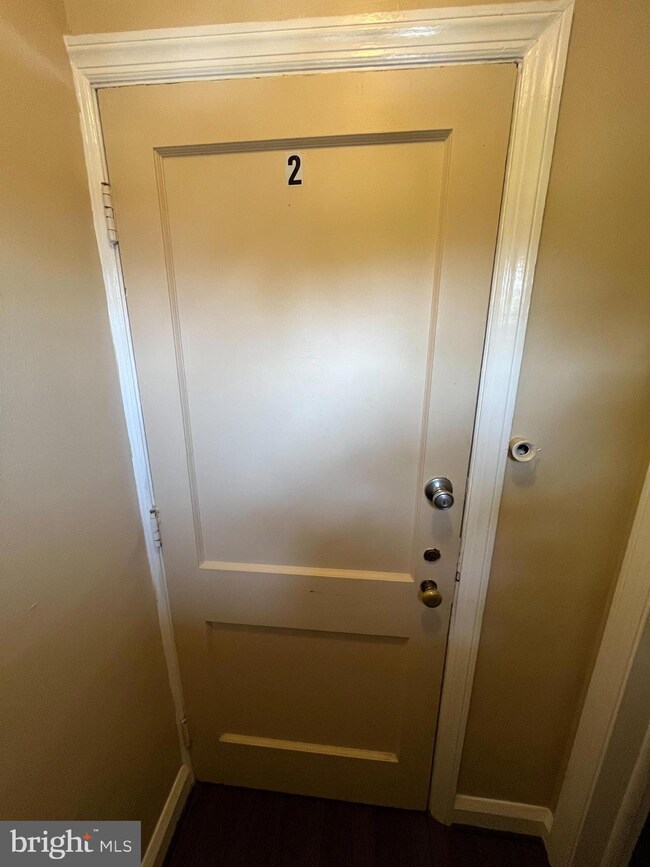 116 Cherrydell Rd unit 2, Catonsville, MD 21228 - photo 2