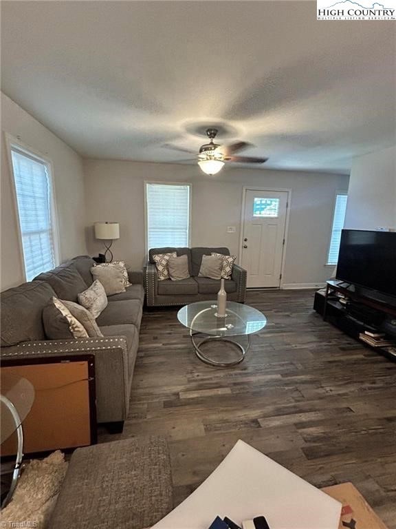 1317 Hardesty Ln, Winston Salem, NC 27101 - photo 2