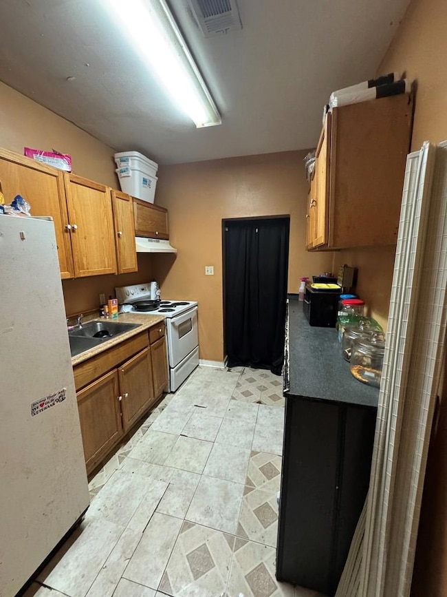 1406 E Magnolia St, Vicksburg, MS 39180 - photo 3