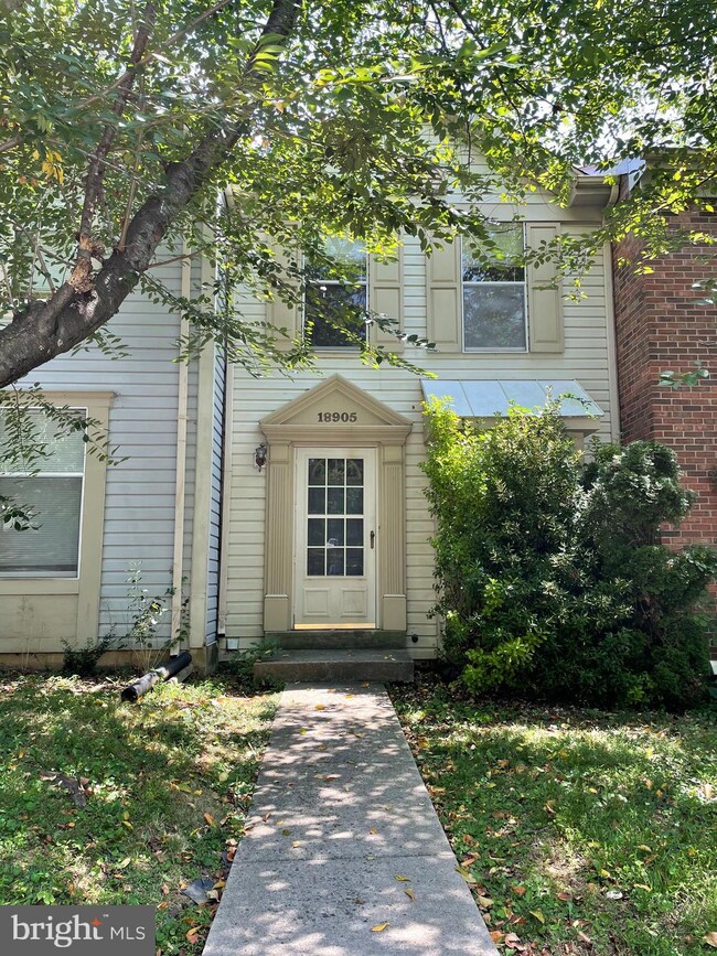 18905 Coral Grove Terrace, Germantown, MD 20874 - photo 3