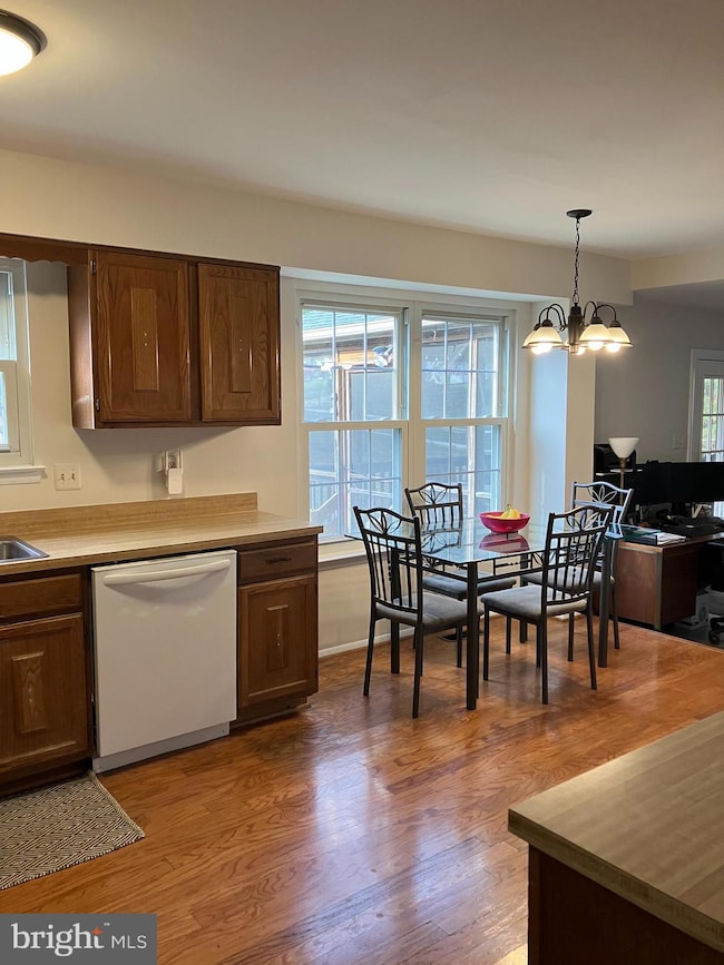 18424 Flower Hill Way, Gaithersburg, MD 20879 - photo 7