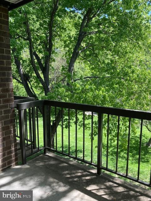 3103 Buccaneer Ct unit 202, Fairfax, VA 22031 - photo 6