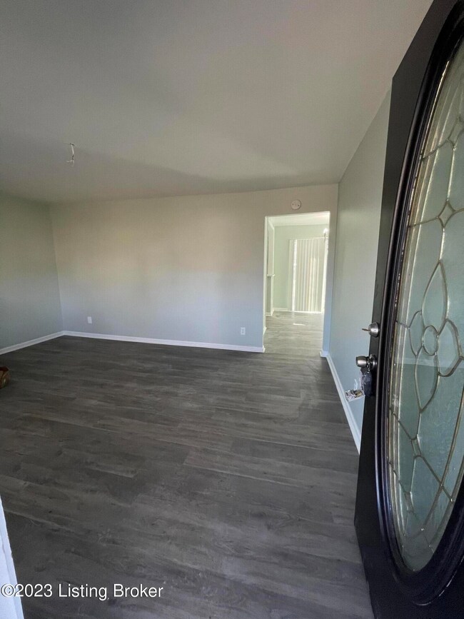 0D26F240-02A0-4EB0-BE51-F7026136694F