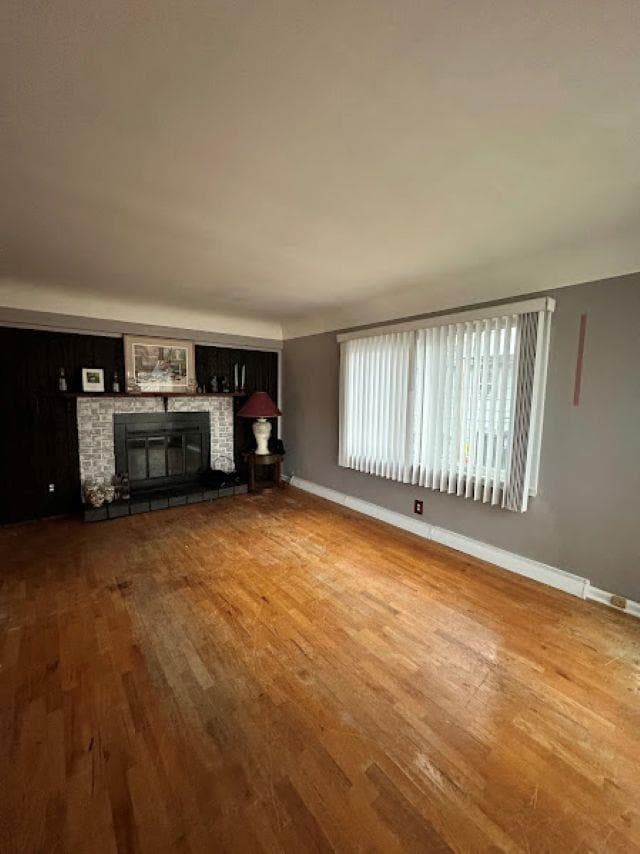 4518 Huckleberry Ln, Flint, MI 48507 - photo 3