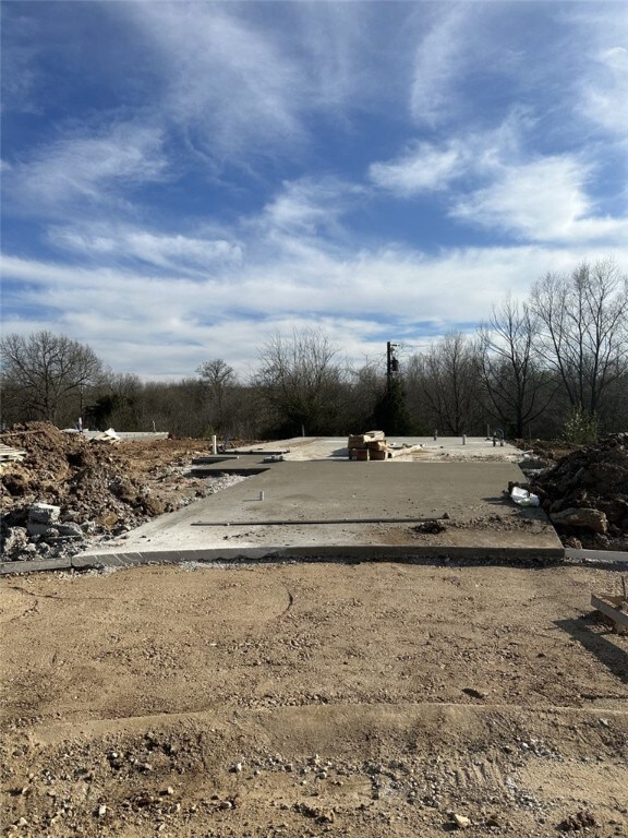 897 E Sparrow Cir, Fayetteville, AR 72701 - photo 4