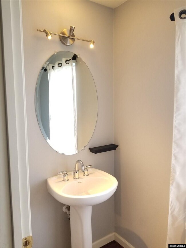 8915 Silverkist Dr, Reno, NV 89506 - photo 6