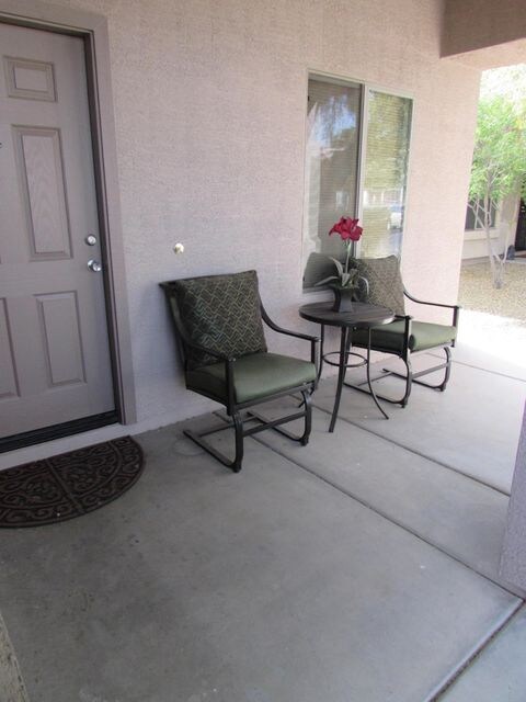 front sitting area