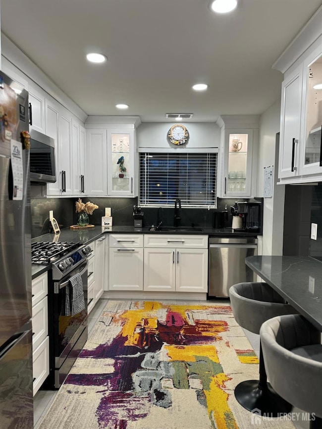 26 Front Ct, Old Bridge, NJ 08857 - photo 2