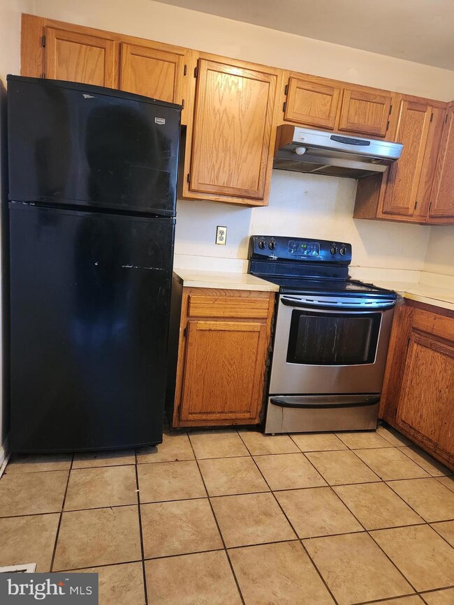 1325 Upcot Ct, Capitol Heights, MD 20743 - photo 6